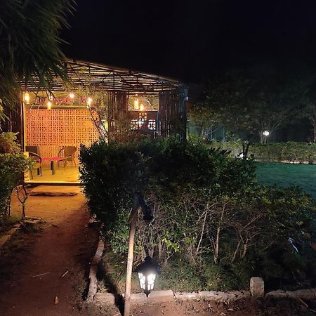 Pench Tiger Trails Resort Khawāsa Eksteriør billede