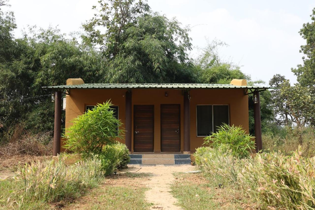 Pench Tiger Trails Resort Khawāsa Eksteriør billede